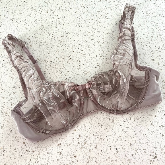 Beautiful taupe lace full cup bra 34 C - Picture 6 of 11